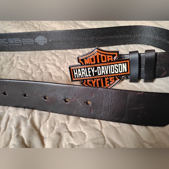 Harley-Davidson Black Belt Bag with Iconic Design - Picture 5 of 16